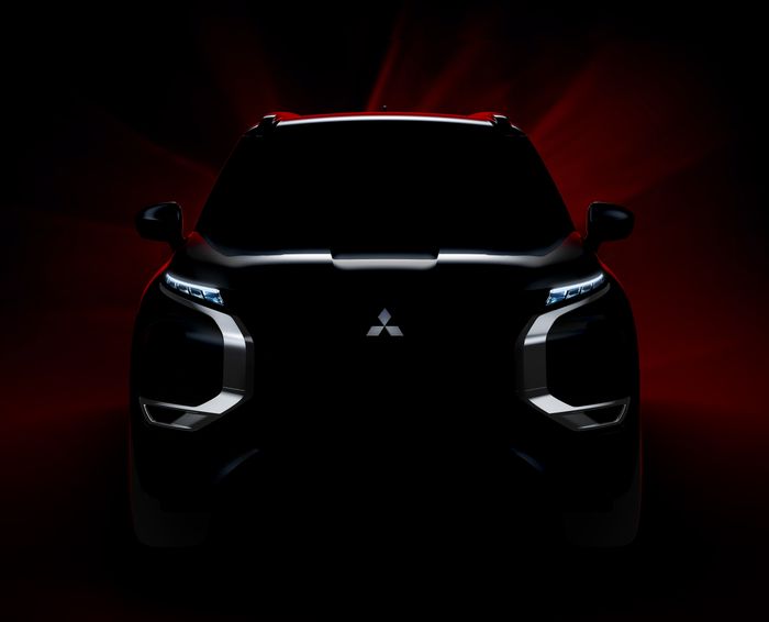 Mitsubishi Motors prezentuje nowy model Mitsubishi Outlander PHEV przed europejską premierą 