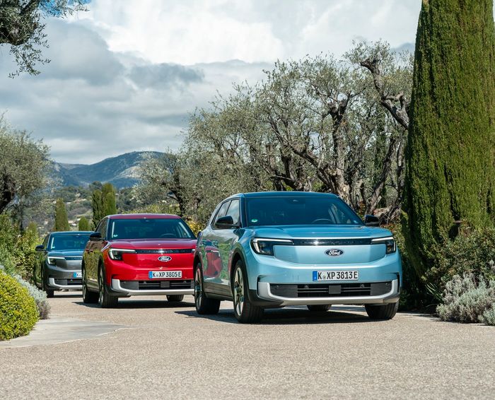 Nowy elektryczny Ford Explorer może być samochodem wyprawowym – szeroka oferta akcesoriów