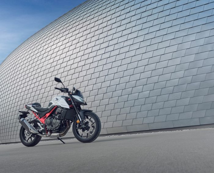 Honda CB750 Hornet na rok 2025
