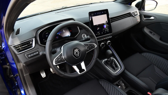 Renault Clio wnętrze