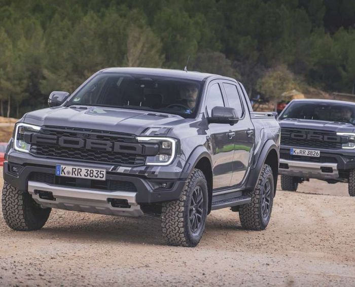 SAMOCHODY Z NAPĘDEM NA CZTERY KOŁA IDEALNE NA ZIMĘ?