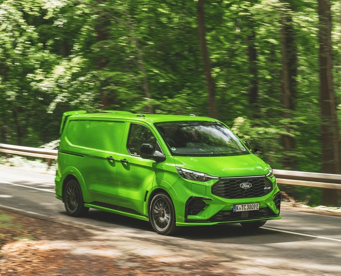 Ford E-Transit Custom w Polsce - niezliczone możliwości konfiguracji