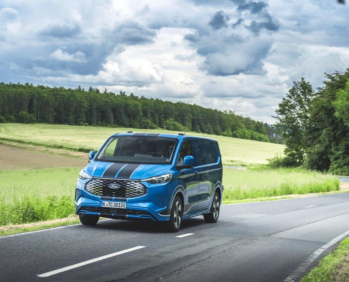 Ford E-Transit Custom w Polsce 2025