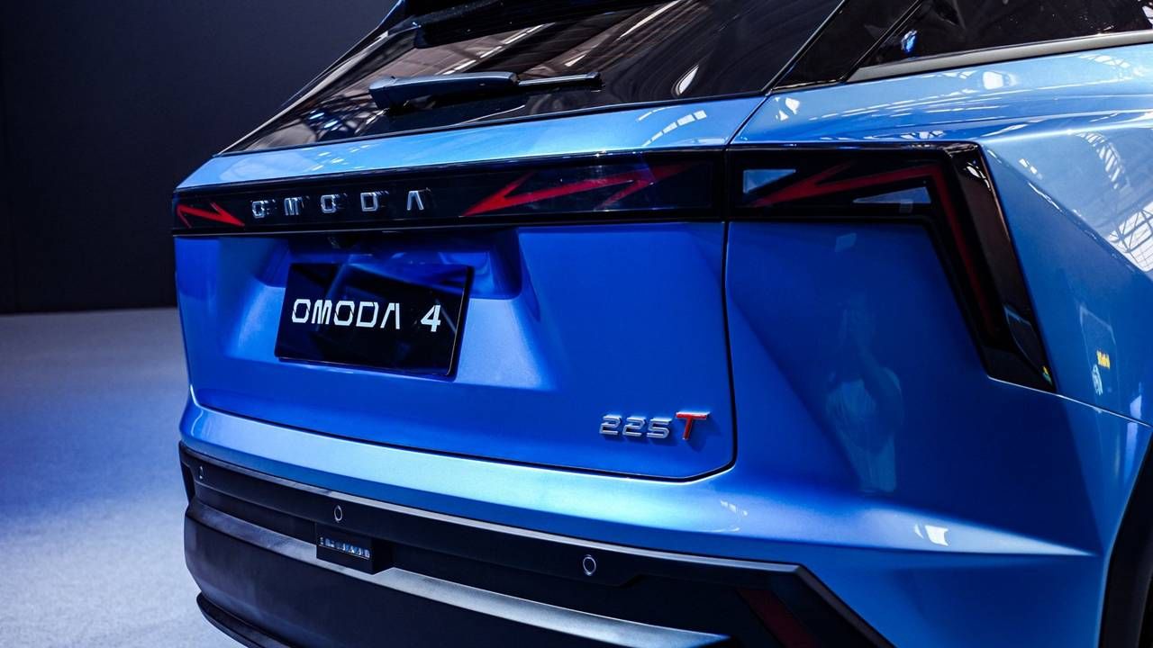 Omoda 4 - rewolucyjny chiński SUV wjeżdża do Polski