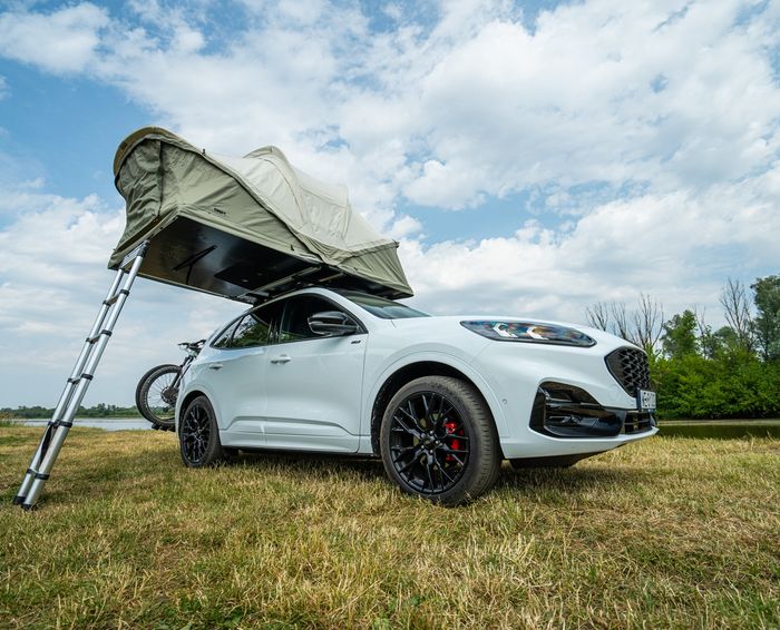 FORD KUGA PHEV W ROLI KAMPERA