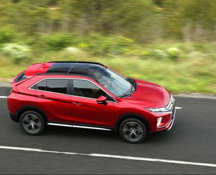 NOWY MITSUBISHI ECLIPSE CROSS 2017 OD 93 990 PLN