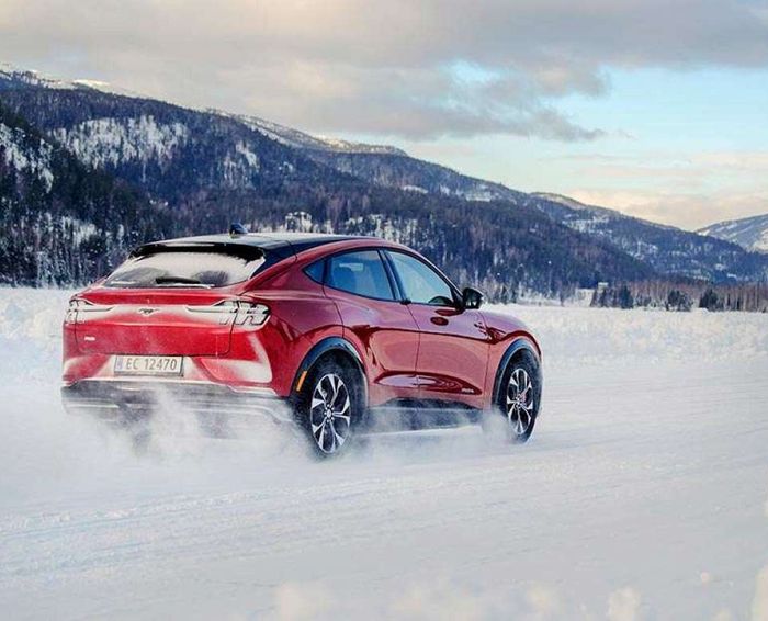 FORD - ROZWIĄZANIA IDEALNE NA ZIMĘ