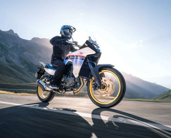 NOWA HONDA XL750 TRANSALP 2023 - CENA W POLSCE