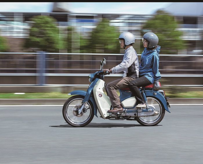 Honda Super Cub C125 NA ROK 2025