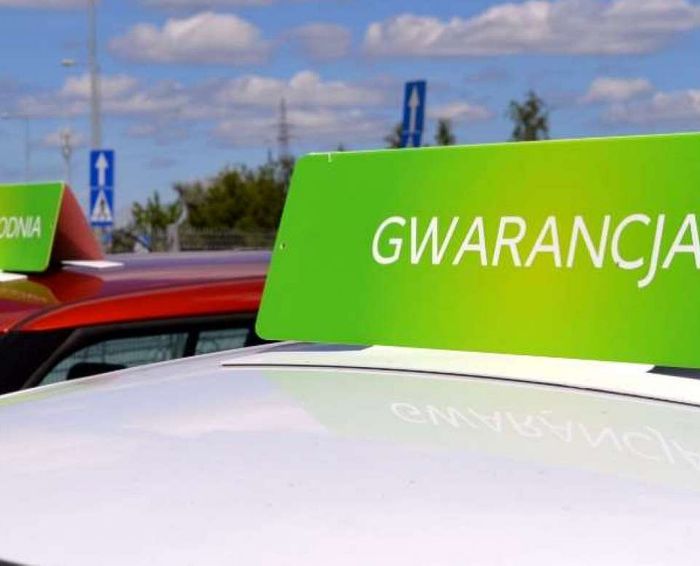 SAMOCHODY OSOBOWE UŻYWANE