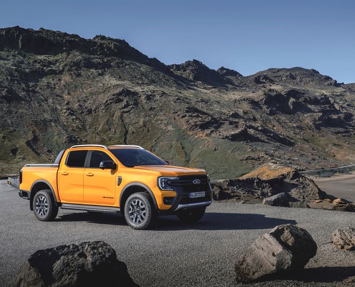 Napędy PHEV w samochodach dostawczych Ford Pro – unikalna propozycja na polskim rynku