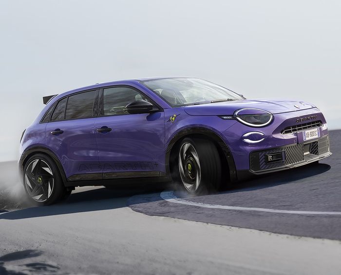 Nowy Abarth 600e, najmocniejszy Abarth w historii, przetestowany na torze wyścigowym i gotowy do codziennej jazdy 